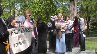 Kabardey-Balkar Anneleri Tutukları Hakları İçin Sokaktaydı