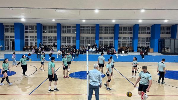 GENÇLİK KOMİSYONU VOLEYBOL TURNUVAMIZ SONA ERDİ !